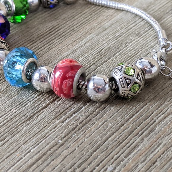 🌟 3/$15 🌟 Silver Tone Beaded Glass Charm Bracelet - Picture 3 of 7